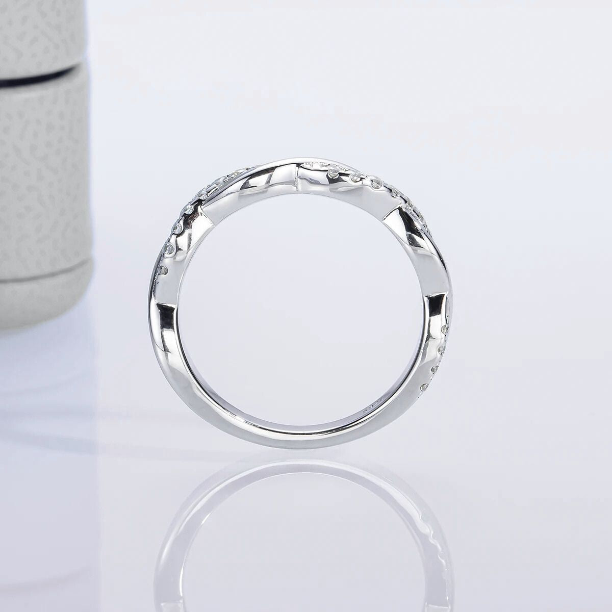 Meia Aliança Cross Moissanite