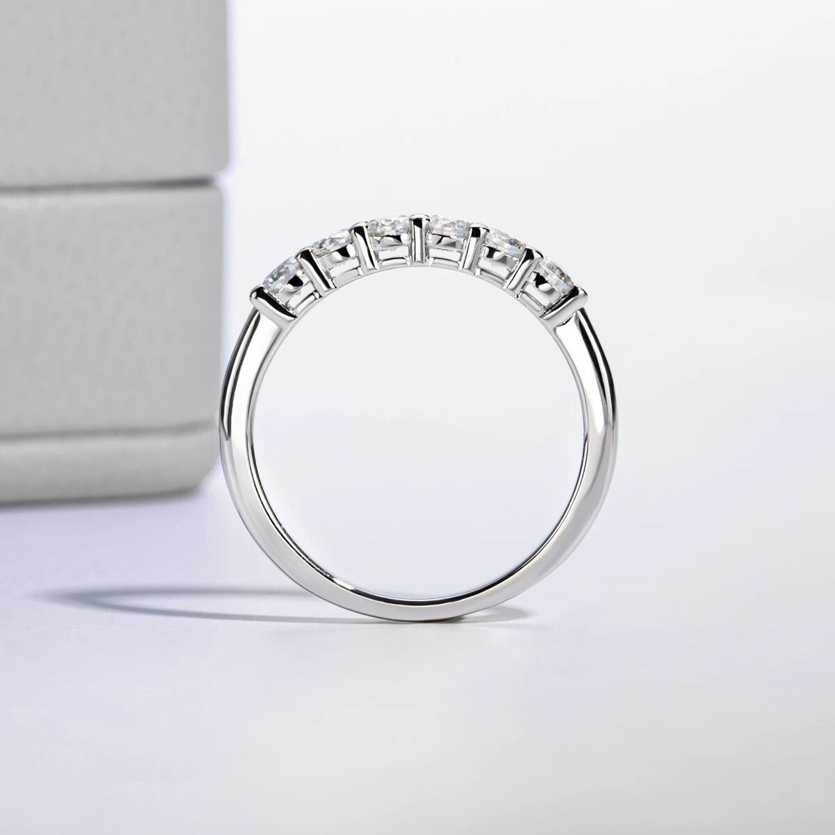 Meia Aliança Bellamour Moissanite