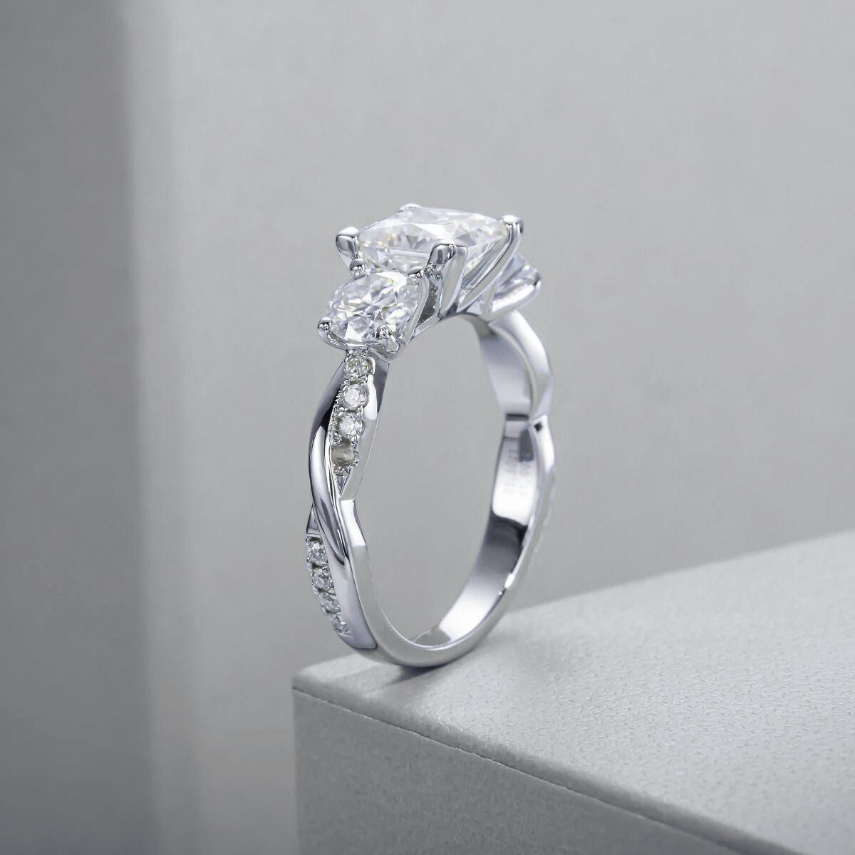 Anel Chantelle Moissanite