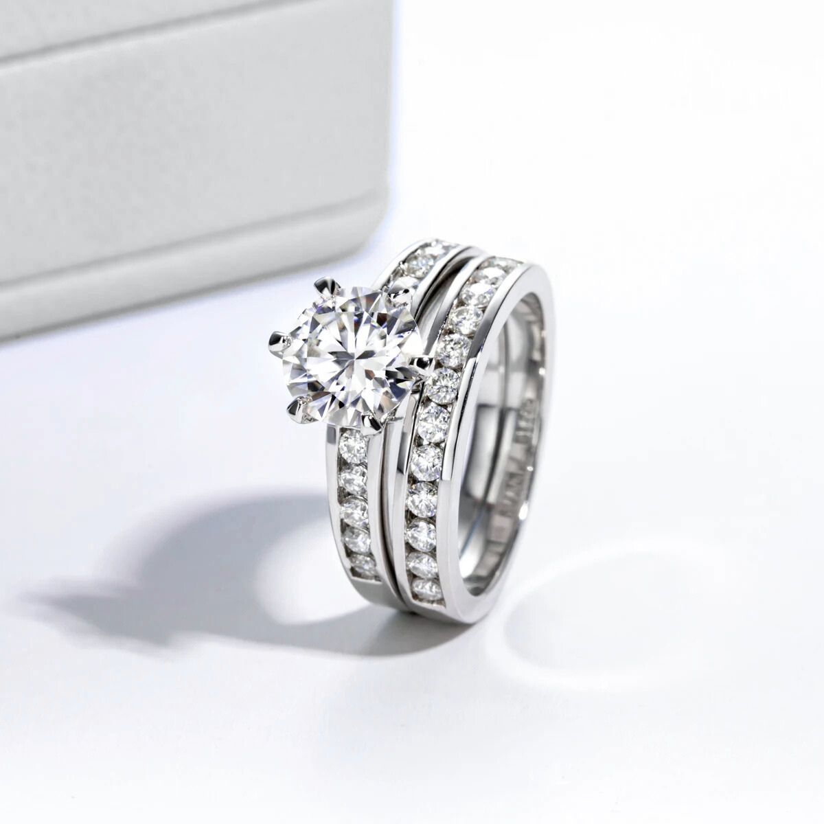 Anel Geneviève Moissanite