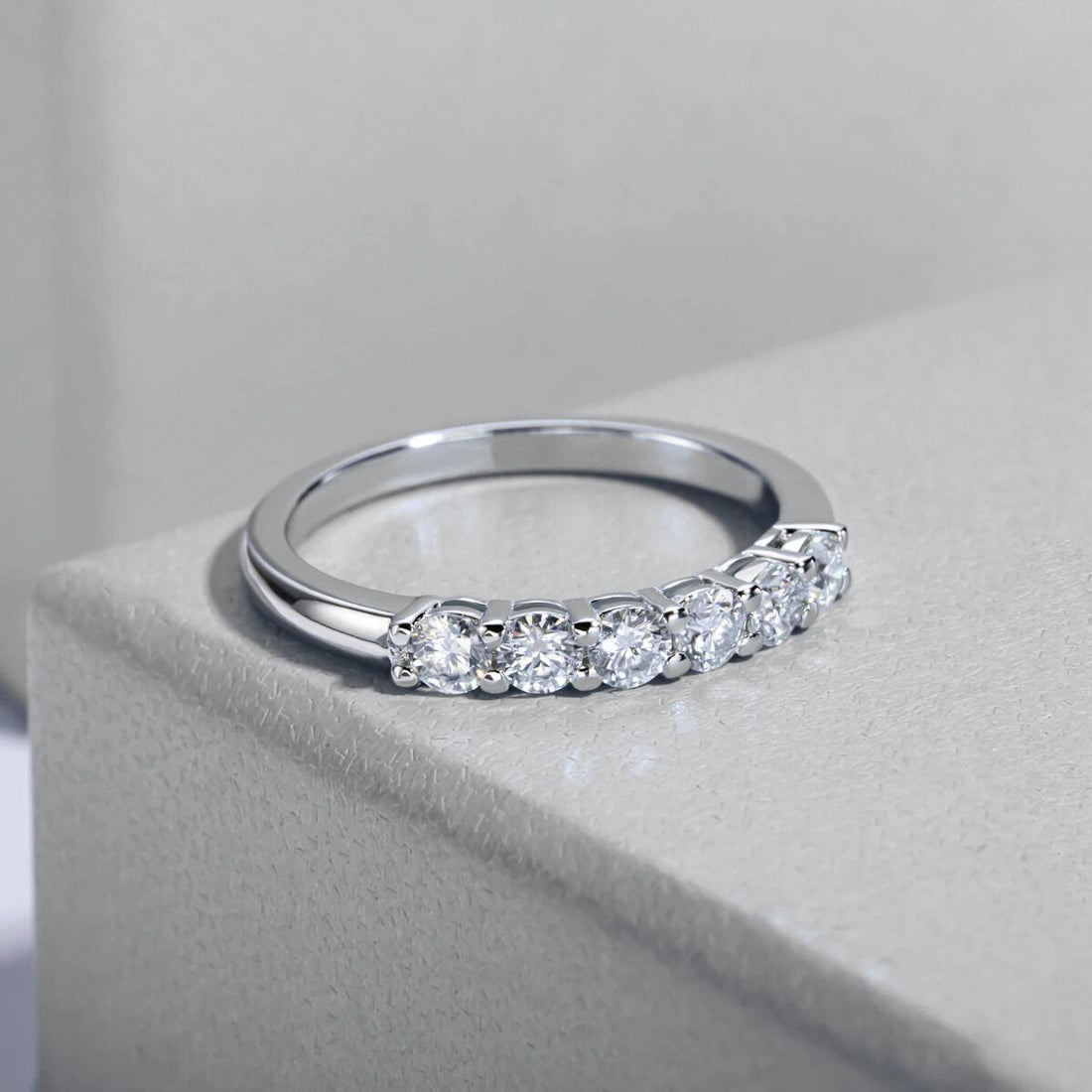 Meia Aliança Bellamour Moissanite