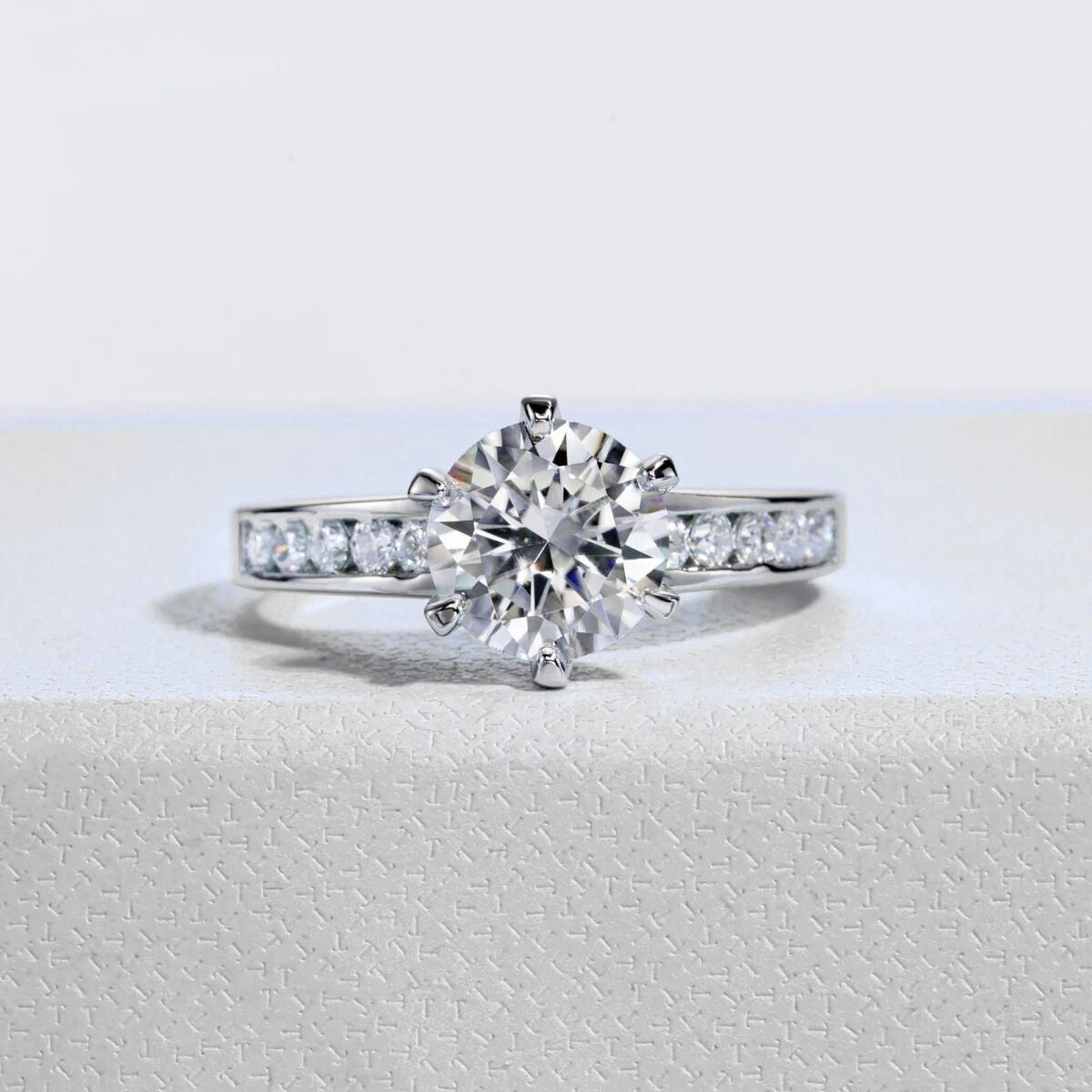 Anel Geneviève Moissanite