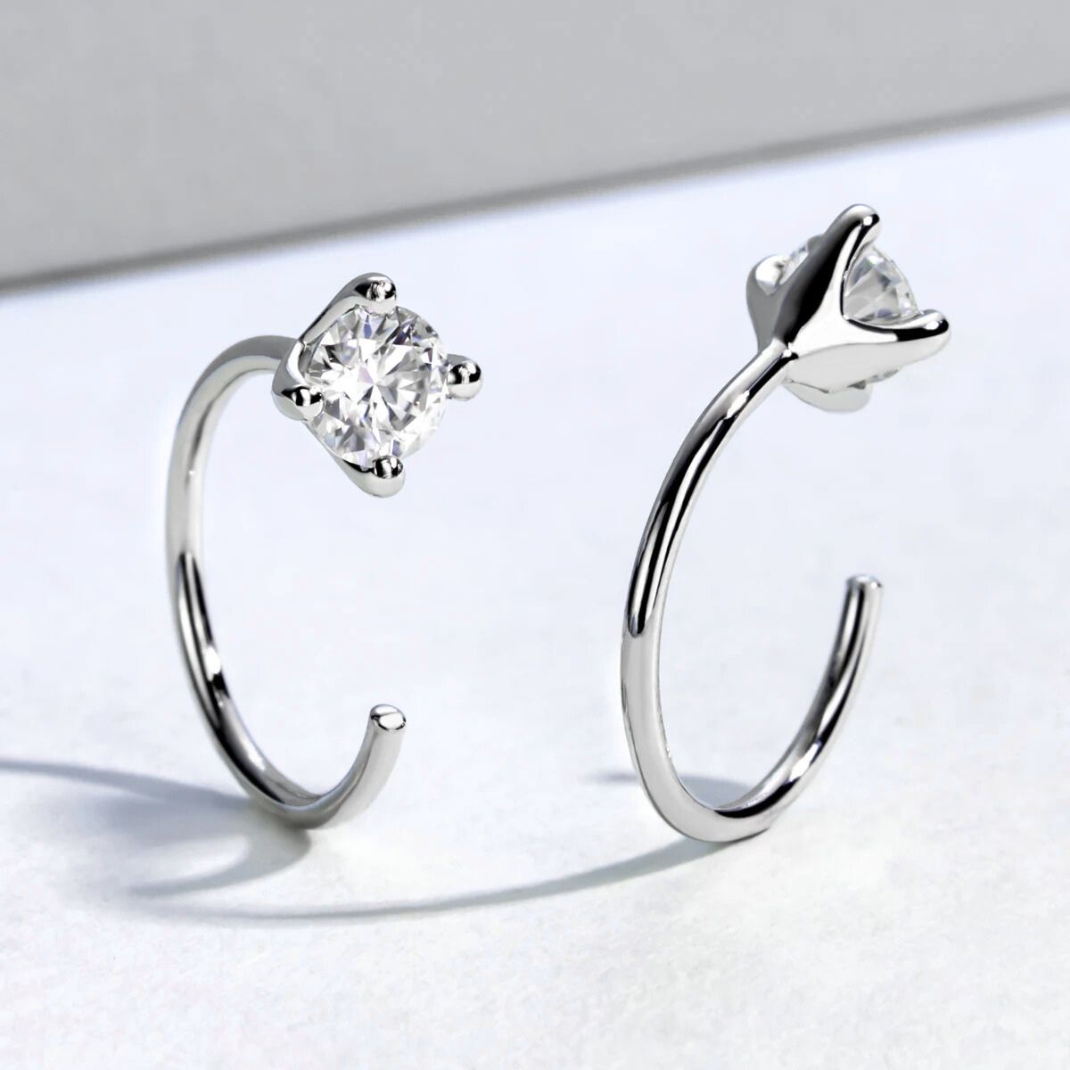 Brinco Lunaris Moissanite