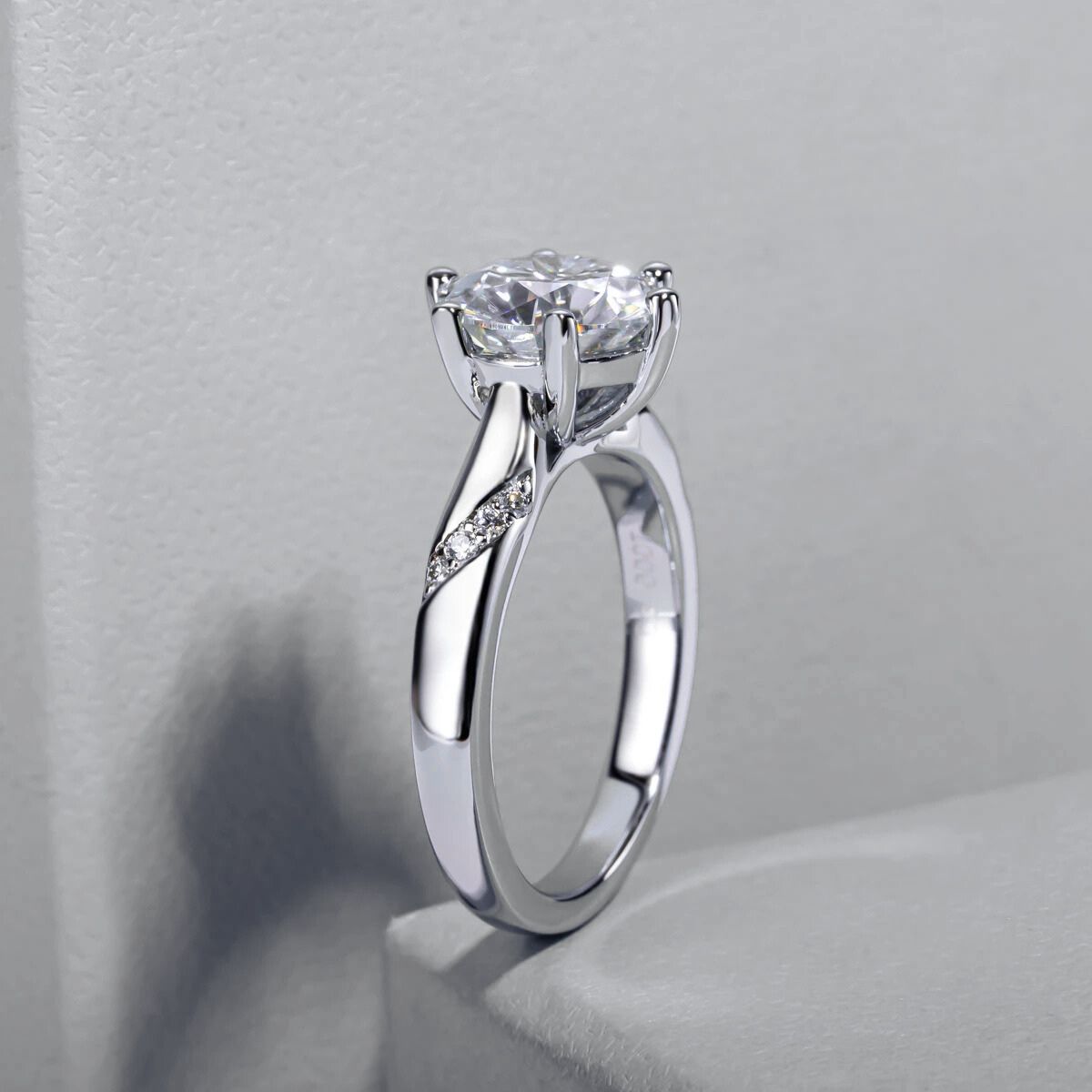 Solitário Noémie Moissanite