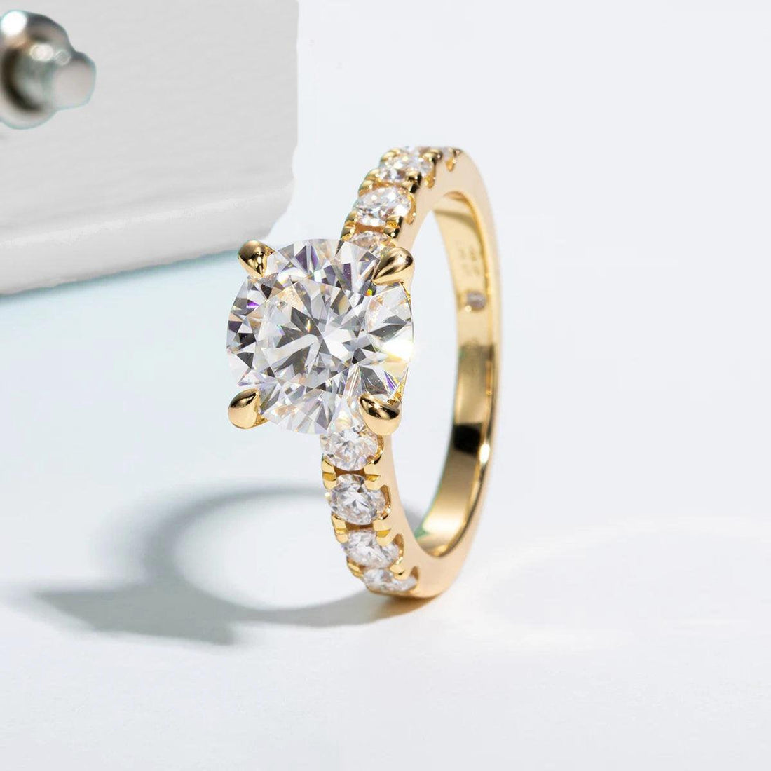 Anel Stellaris Gold Moissanite